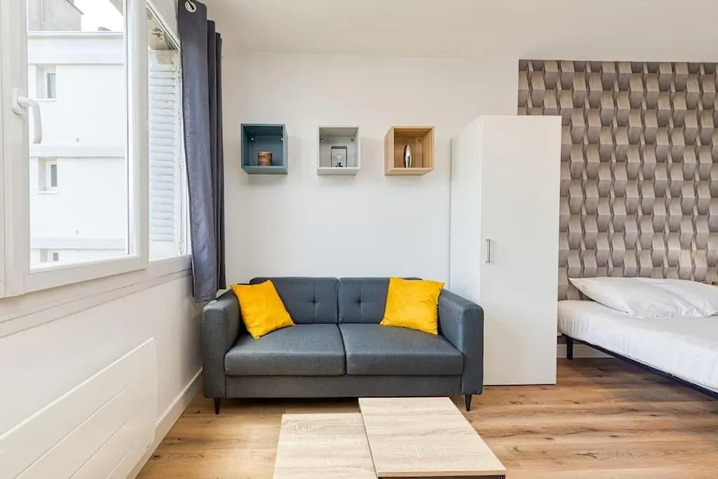 10Min Gare Grenoble, Vrai Lit Double, Calme Apartment