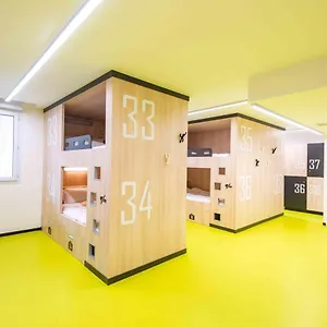 Le Hüb - Hostel